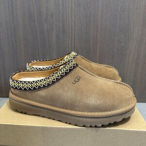 LAST CHANCE | NWT UGG Tasman in Chestnut/Brown Sheepskin Slippers